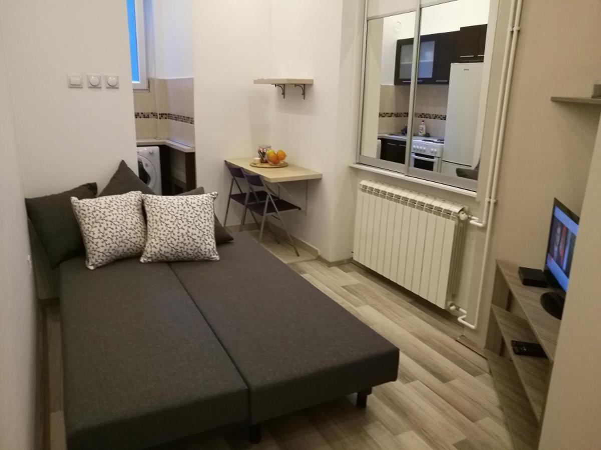 Apartment In The Heart Of ベオグラード エクステリア 写真